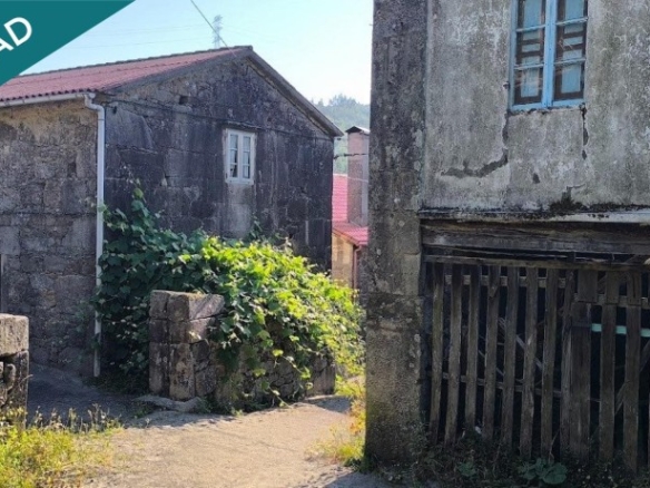 Imagen 3 de Casa de piedra con potencial a precio increíble