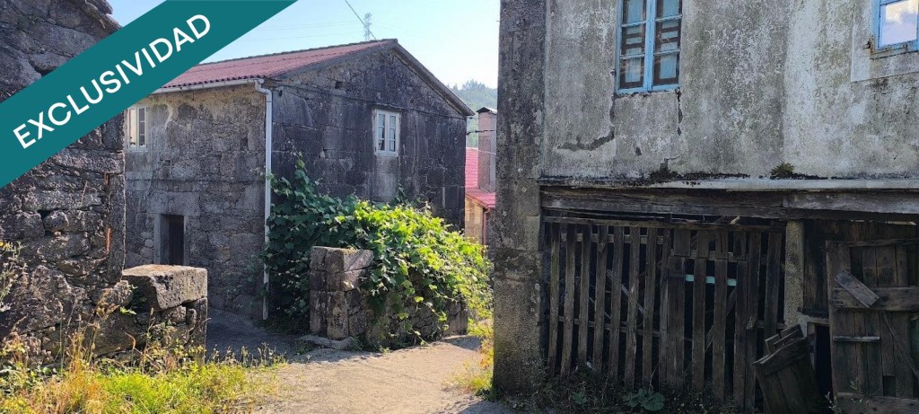 Imagen 3 de Casa de piedra con potencial a precio increíble