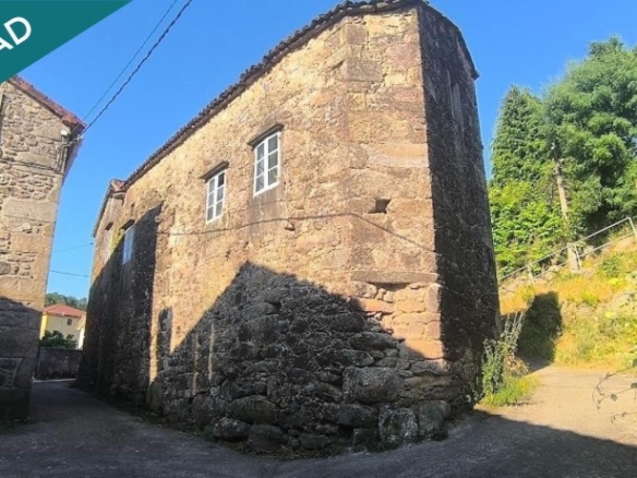 Imagen 1 de Casa de piedra con potencial a precio increíble
