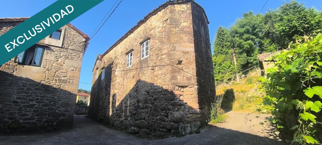 Imagen 1 de Casa de piedra con potencial a precio increíble
