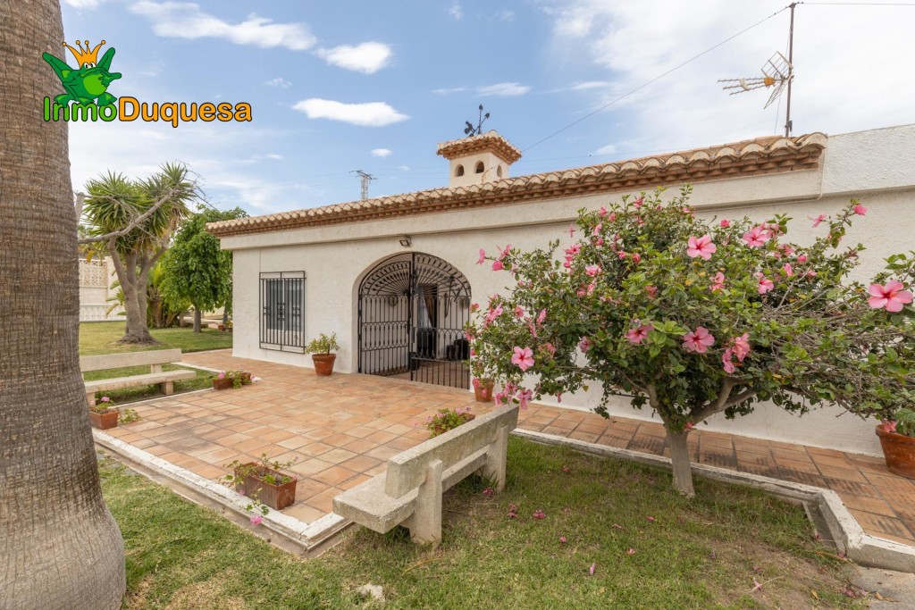 Imagen 4 de PRECIOSO Chalet en una planta en MOTRIL