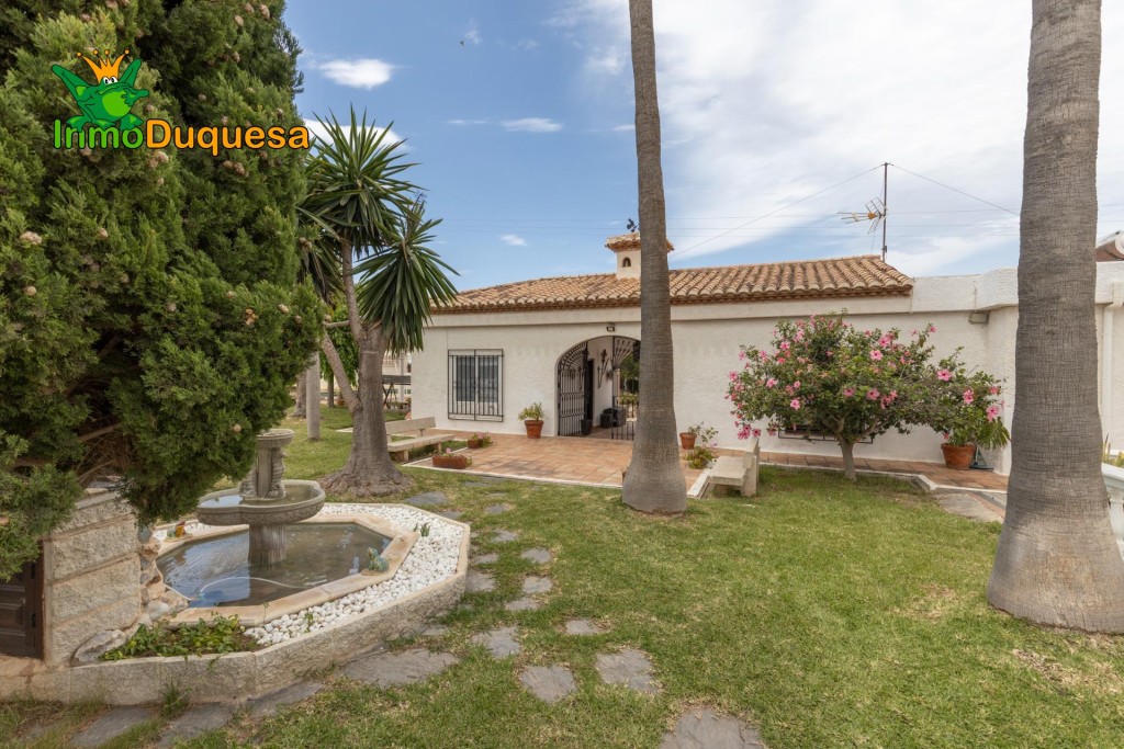 Imagen 1 de PRECIOSO Chalet en una planta en MOTRIL