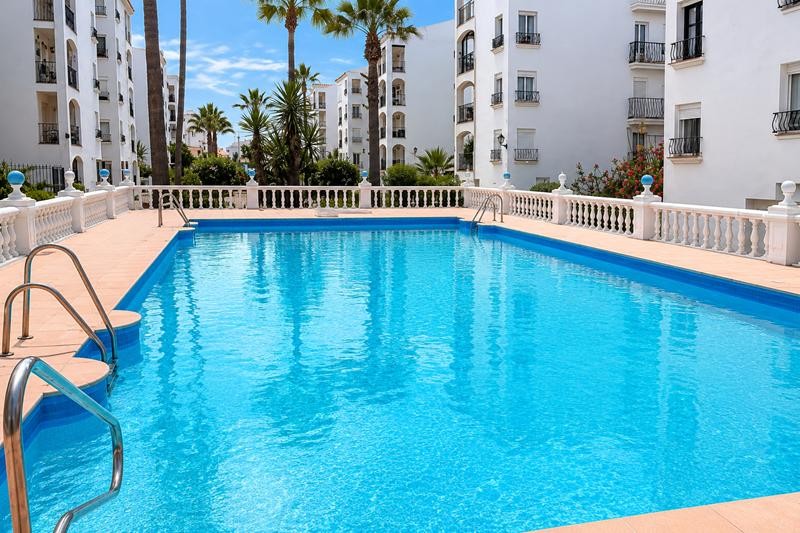 Imagen 2 de EXCLUSIVO APARTAMENTO REFORMADO A SOLO 2 MINUTOS DE LA PLAYA