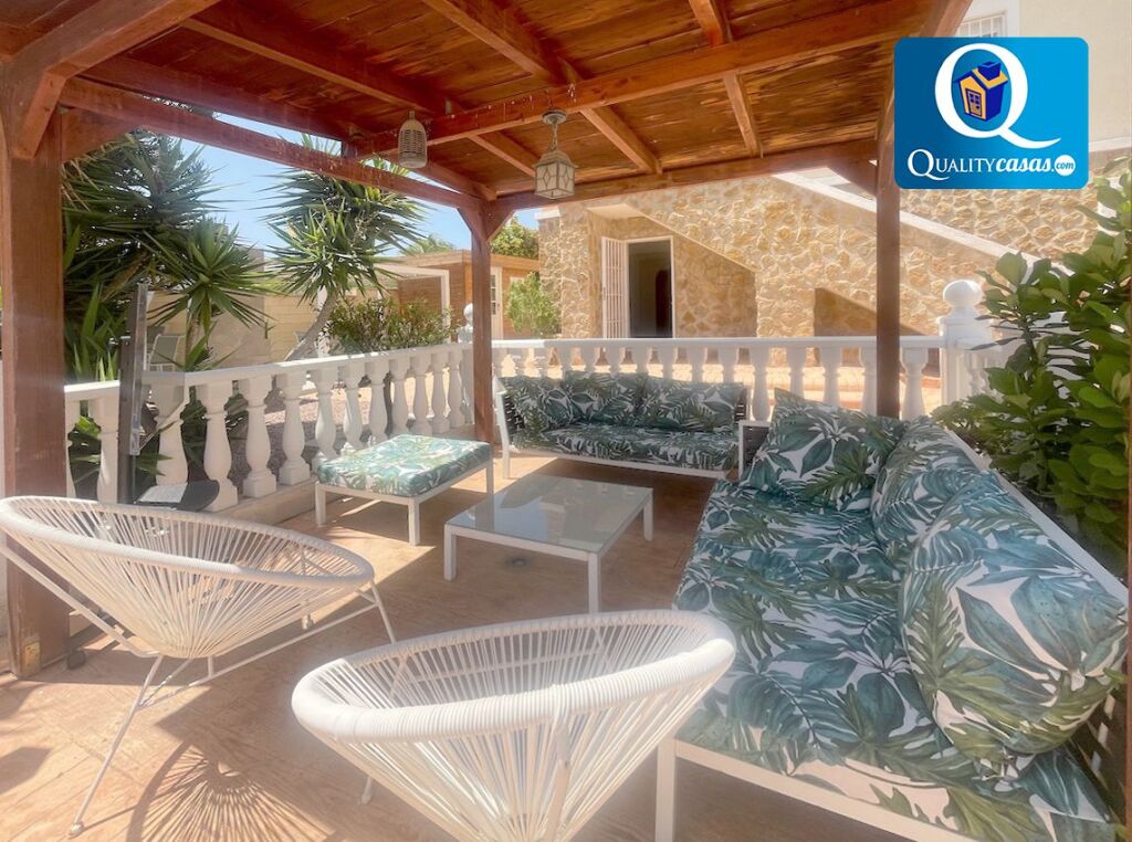 Imagen 1 de Casa-Chalet en Venta en Monforte Del Cid Alicante Ref: 12487R