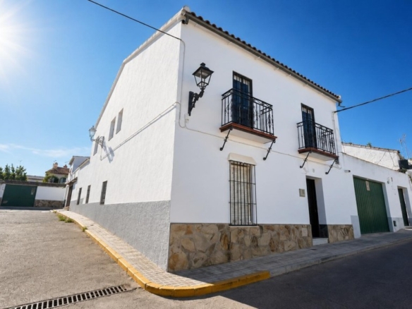 Imagen 1 de Gran casa en El Pedroso!!