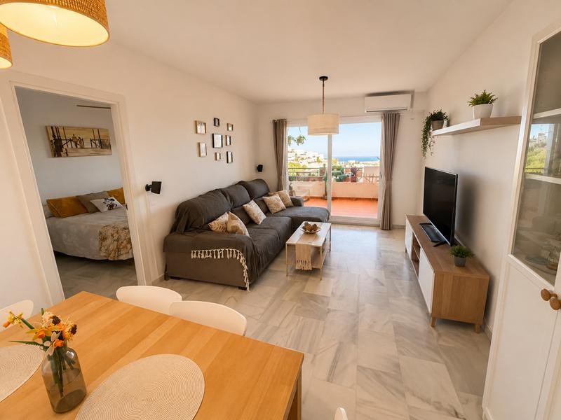 Imagen 4 de AMPLIO PISO CON VISTAS AL MAR EN URBANIZACIÓN PRIVADA