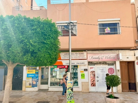 Imagen 1 de Casa-Chalet en Venta en Albox Almería