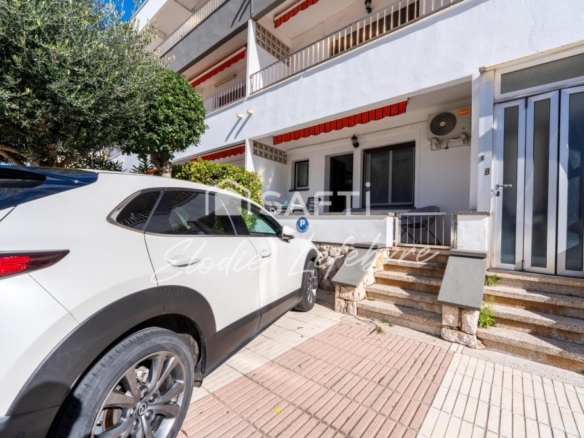 Imagen 2 de Apartamento con licencia turística a 1 minuto del mar – Roses (Costa Brava)