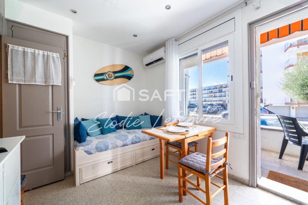 Imagen 3 de Apartamento con licencia turística a 1 minuto del mar – Roses (Costa Brava)