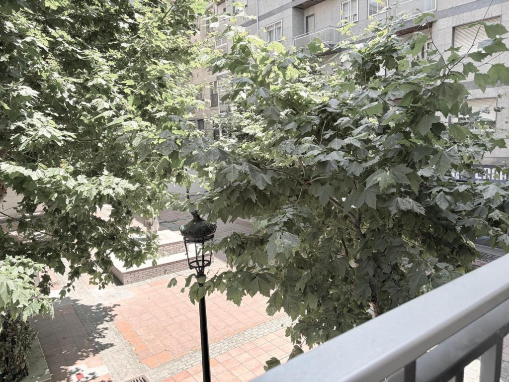 ejecutada con materiales de elevada calidad y criterios orientados al confort