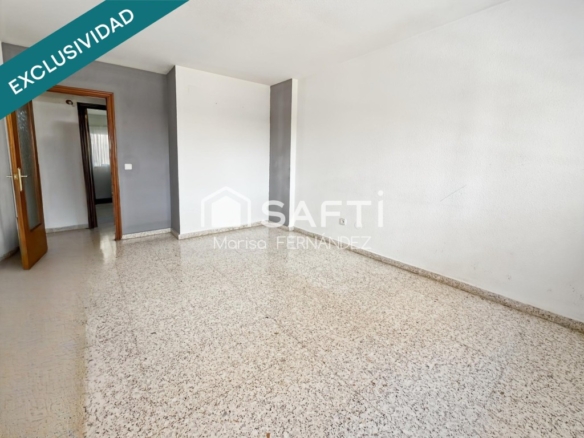 Imagen 1 de Amplia vivienda de tres dormitorios en una de las zonas más cómodas y consolidadas de Alicante