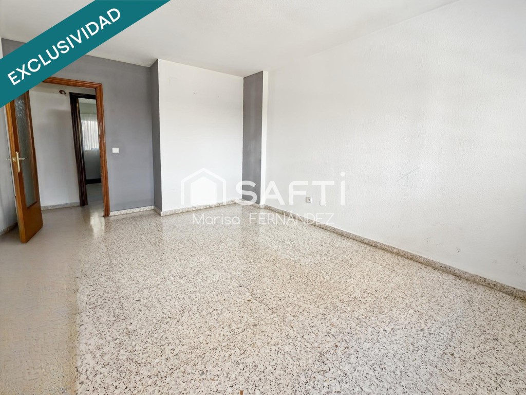 Imagen 1 de Amplia vivienda de tres dormitorios en una de las zonas más cómodas y consolidadas de Alicante