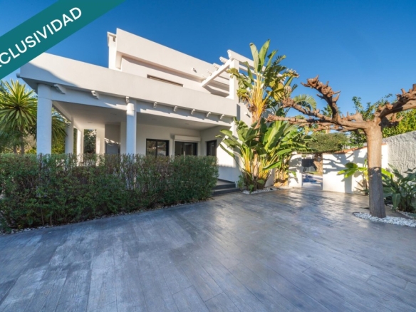 Imagen 2 de Casa moderna con cuatro habitaciones