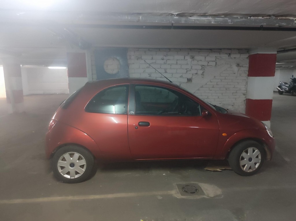 Imagen 3 de Plaza de garaje para coche pequeño o moto