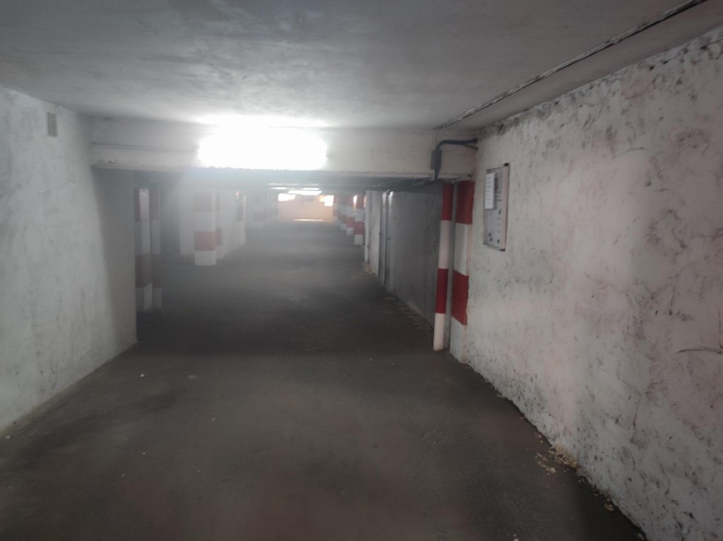 Imagen 4 de Plaza de garaje para coche pequeño o moto