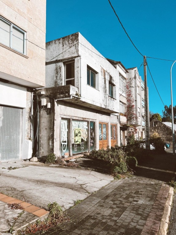 Imagen 2 de EDIFICIO CON GRAN POTENCIAL EN EL MUNICIPIO DE SANXENXO