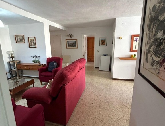 Imagen 4 de AMPLIA VIVIENDA PARA ESTUDIANTES JUNTO A SANTA JUSTA – CURSO ACADÉMICO COMPLETO