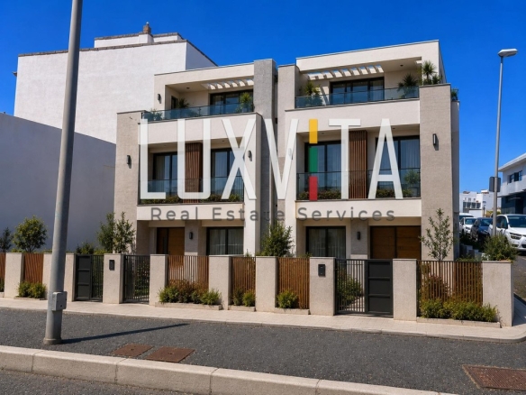 Imagen 1 de Amplio terreno urbano de 329 m2 en San Isidro