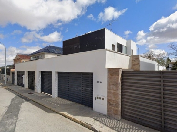 Imagen 3 de Casa-Chalet en Venta en Valdepeñas Ciudad Real