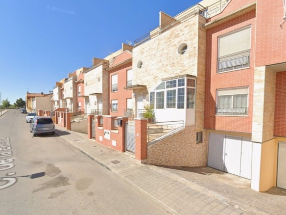 Imagen 3 de Casa-Chalet en Venta en Carrion De Calatrava Ciudad Real