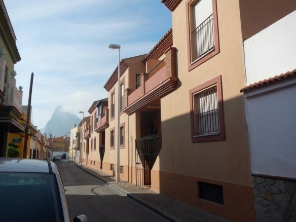 Imagen 1 de Casa-Chalet en Venta en Linea De La Concepcion