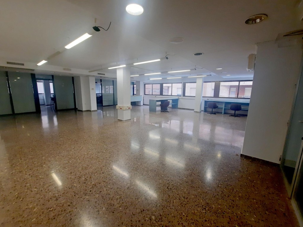 Imagen 1 de GRAN INMUEBLE EN PRIMERA PLANTA EN CENTRO DE SAGUNTO