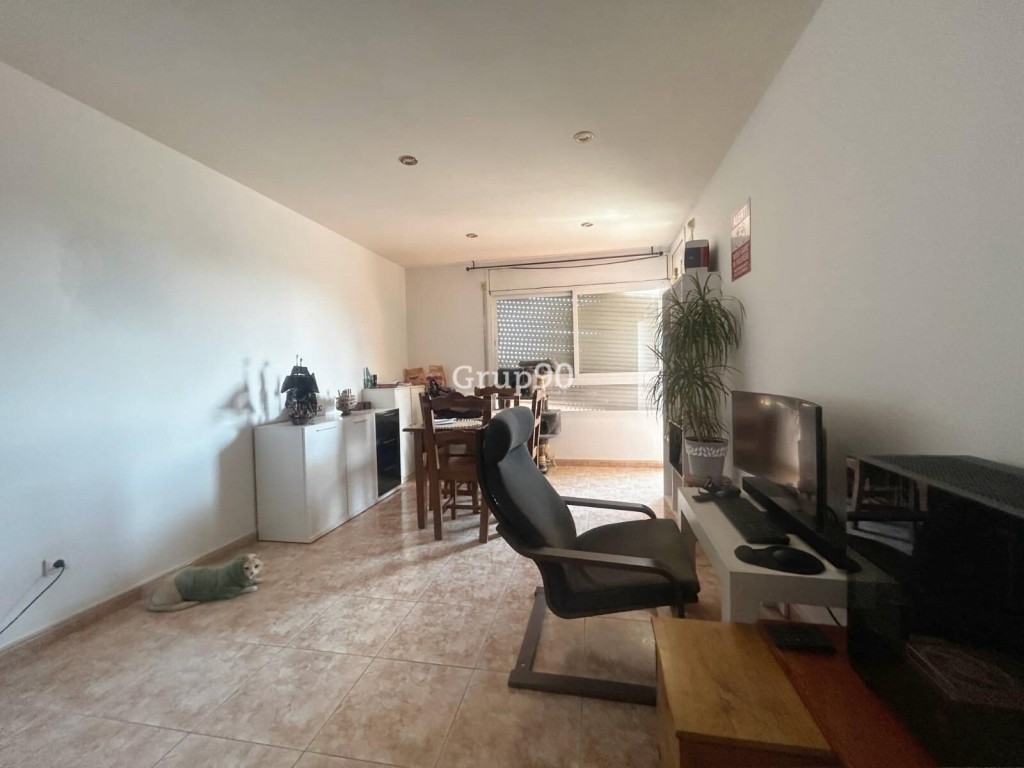 Imagen 2 de ? Piso en venta en La Bordeta para inversores o para invertir hoy y disfrutar mañana