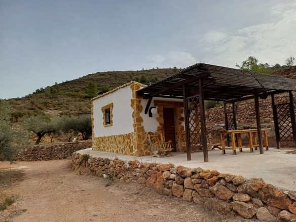 Imagen 1 de Casa de campo-Masía en Venta en Chóvar Castellón