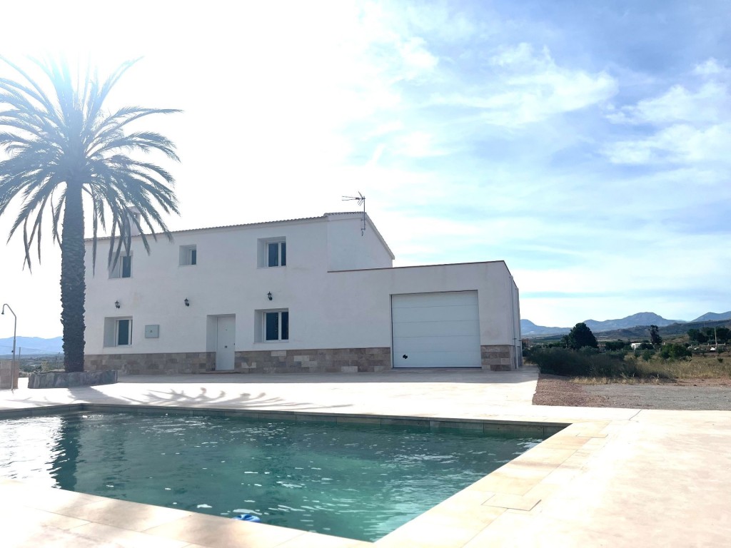 Imagen 2 de Casa-Chalet en Alquiler en Albox Almería