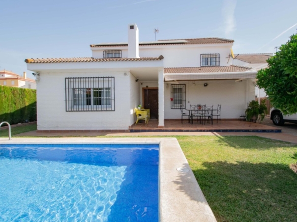 Imagen 2 de Espectacular chalet independiente en Gines!!!