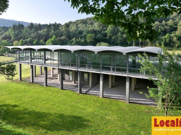 Imagen 3 de Venta de singular nave con terreno en Ramales