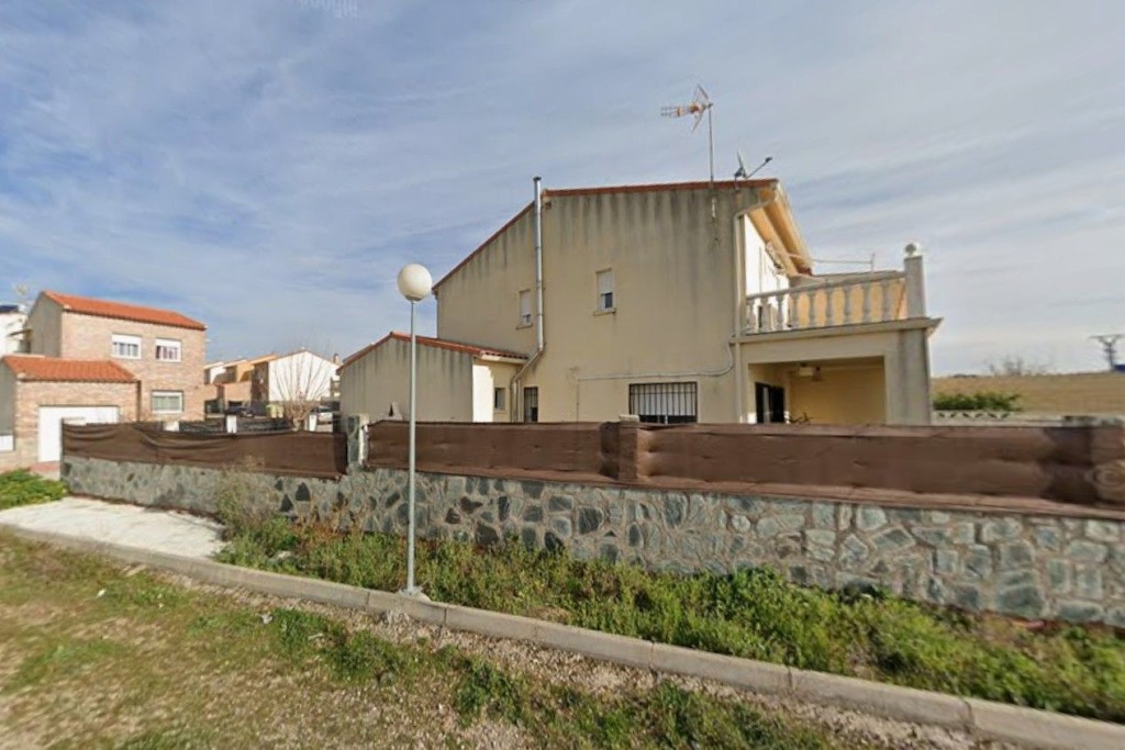 Imagen 2 de Casa-Chalet en Venta en Casar De Escalona