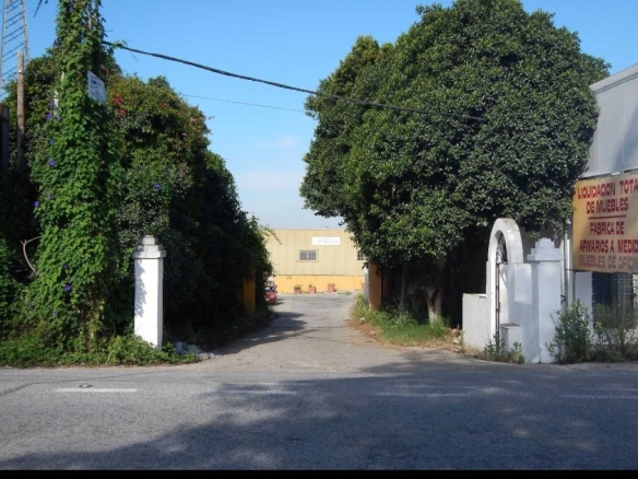 Imagen 1 de Nave industrial en Venta en Alcala De Guadaíra Sevilla