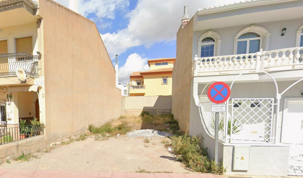 Imagen 1 de Solar residencial en Venta en Albox Almería