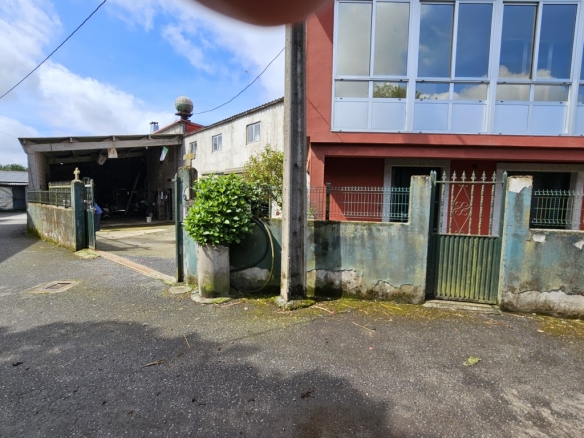 Imagen 2 de Casa-Chalet en Venta en Serrans (Mazaricos) La Coruña