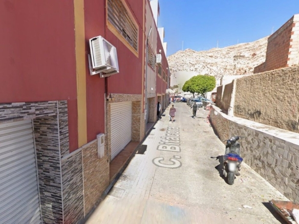 Imagen 2 de Casa-Chalet en Venta en Almería Almería