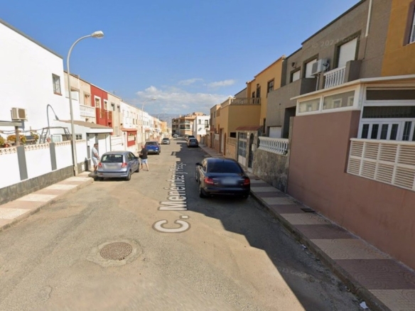Imagen 2 de Casa-Chalet en Venta en Roquetas De Mar Almería