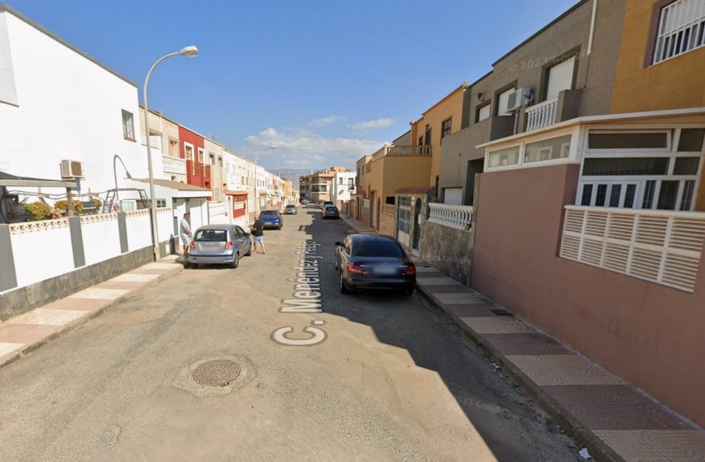 Imagen 2 de Casa-Chalet en Venta en Roquetas De Mar Almería