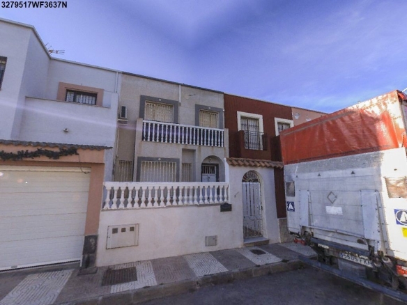 Imagen 3 de Casa-Chalet en Venta en Roquetas De Mar Almería