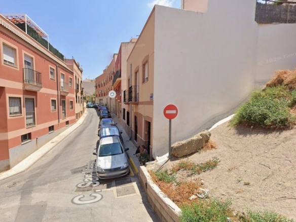 Imagen 3 de Piso en Venta en Viator Almería