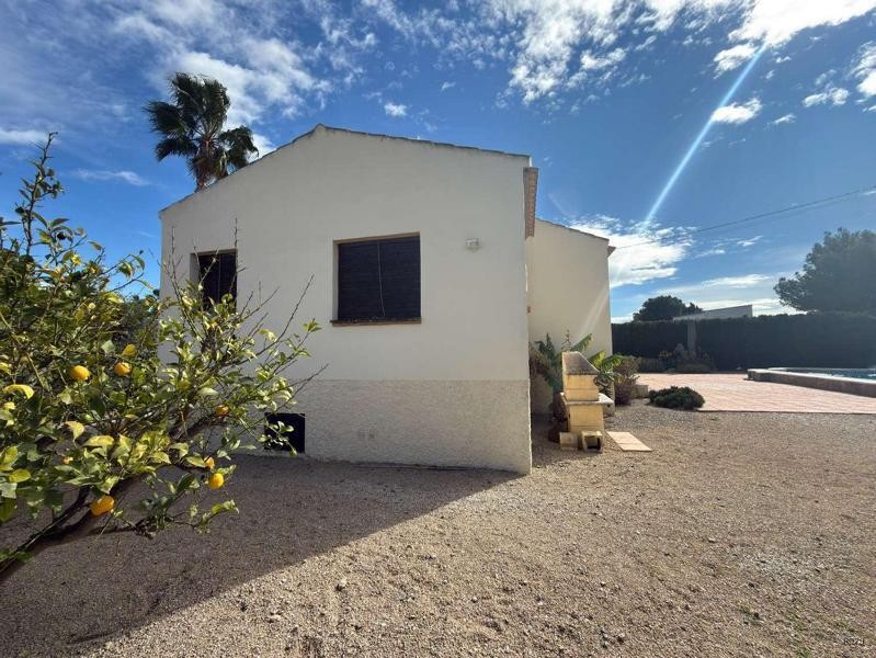 de 105m2 con 2 dormitorios y 2 baños con plaza de garaje