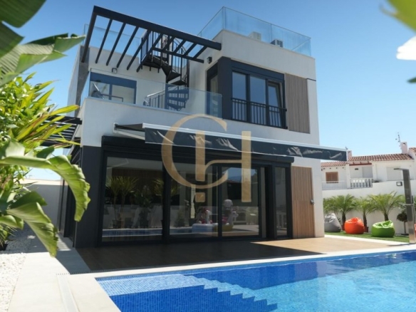 po-1268373-imagen - El Club del Propietario Imagen 1 de Exclusiva Villa de Diseño Contemporáneo con Piscina Privada y Vistas al Mar en La Nucía