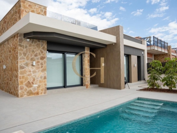 po-1268376-imagen - El Club del Propietario Imagen 1 de Villa de diseño moderno en Cuidad Quesada
