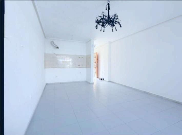 Imagen 2 de Estudio en Venta en Torrevieja Alicante