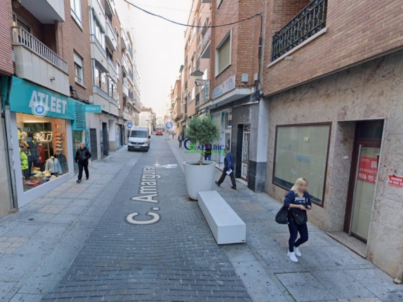 Imagen 1 de Local comercial en Venta en Puertollano Ciudad Real