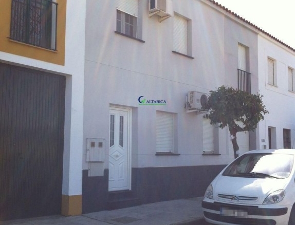 Imagen 2 de Casa-Chalet en Venta en Valdelacalzada Badajoz