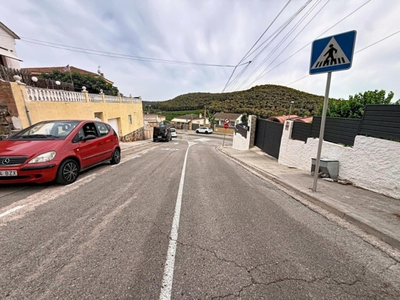 Imagen 2 de Construye a lo grande en una parcela privilegiada
