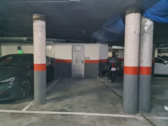 Imagen 1 de Parking coche en Alquiler en Castelldefels Barcelona CAN BOU