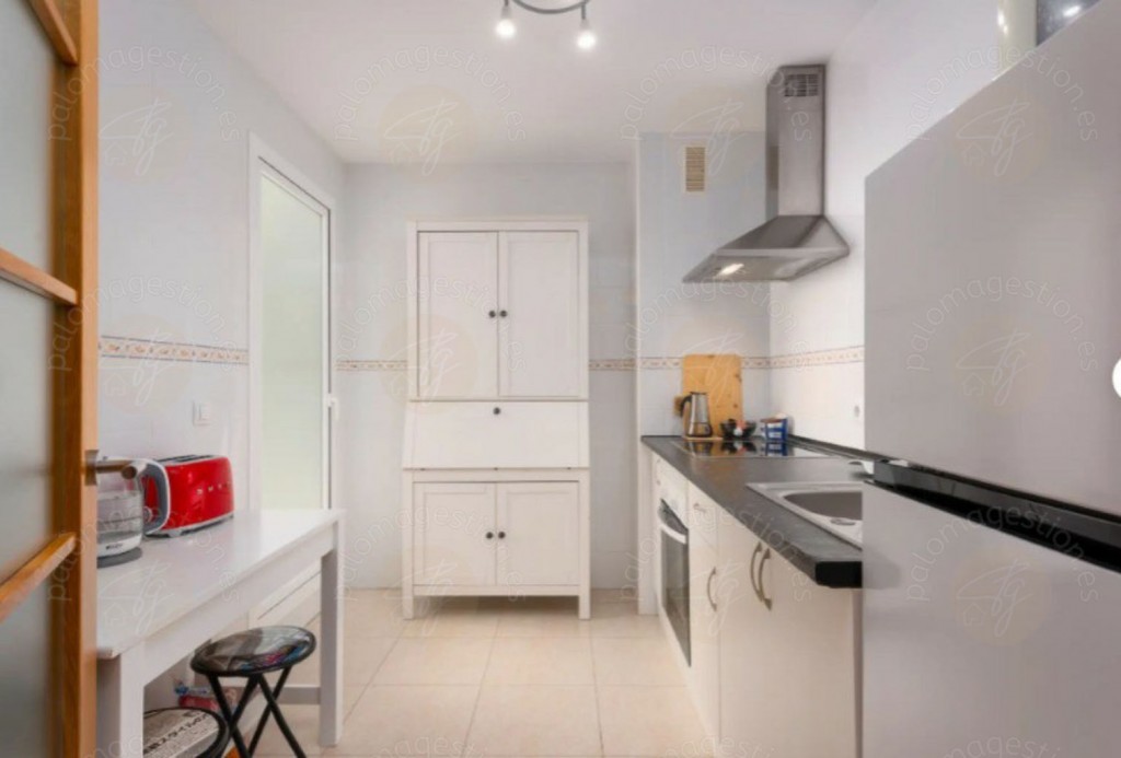 Imagen 4 de Piso en Venta en San Luis De Sabinillas Málaga