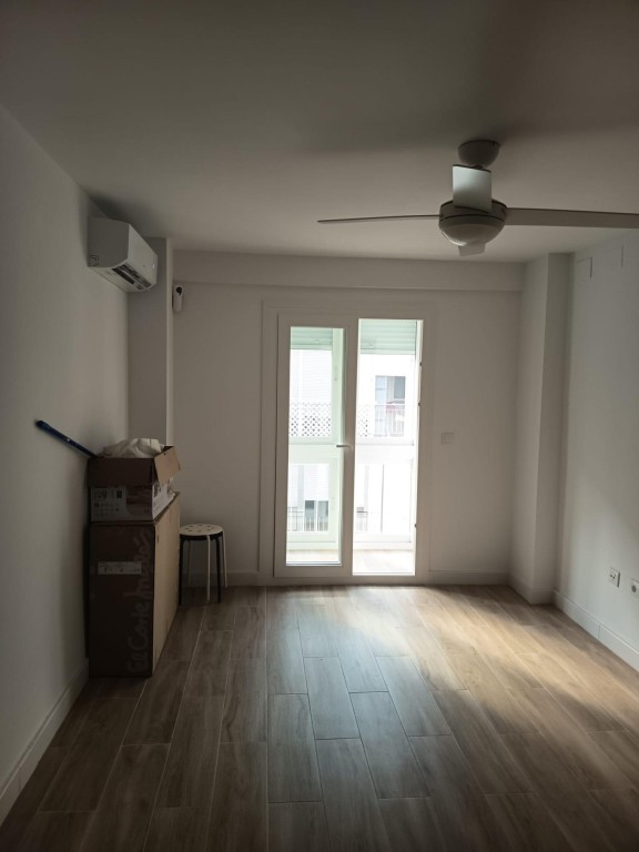 Imagen 2 de PISO EN ALQUILER PARA ESTUDIANTES EN LA MACARENA